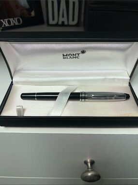 MONT BLANC PEN